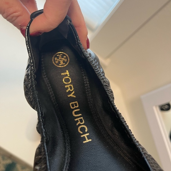 Tory Burch patent leather ballet flats size 6 - Picture 3 of 5